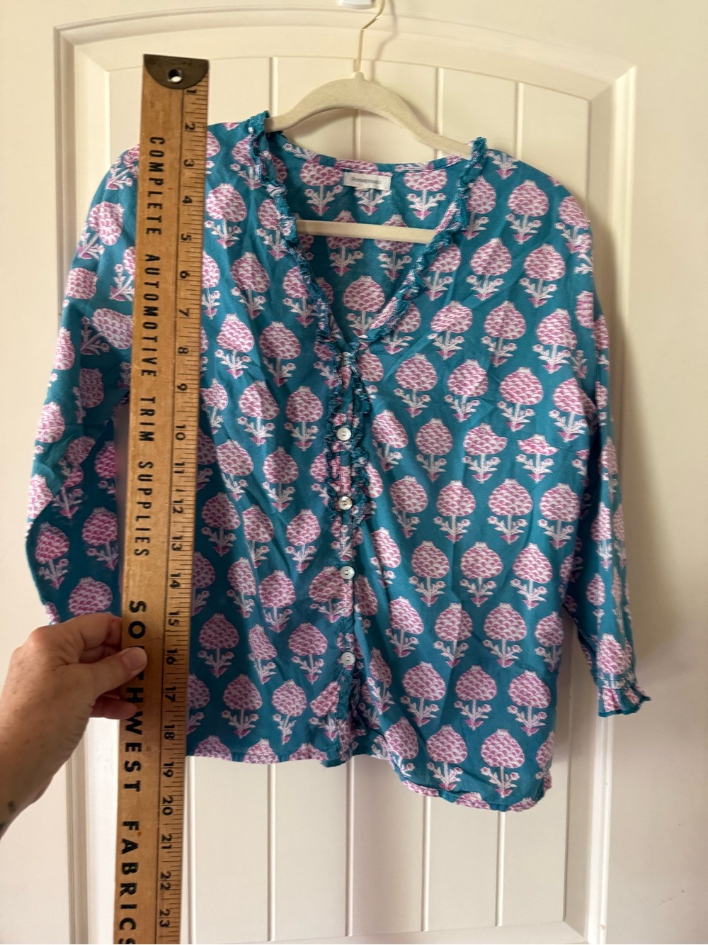 Women’s Teal Floral Ruffle-Trim Button-Down Shirt 100% cotton - Picture 7 of 8